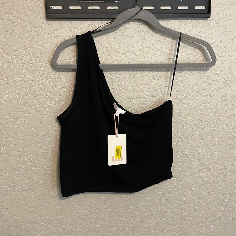 BRAND NEW GIANNI BINI ONE SHOULDER CROP